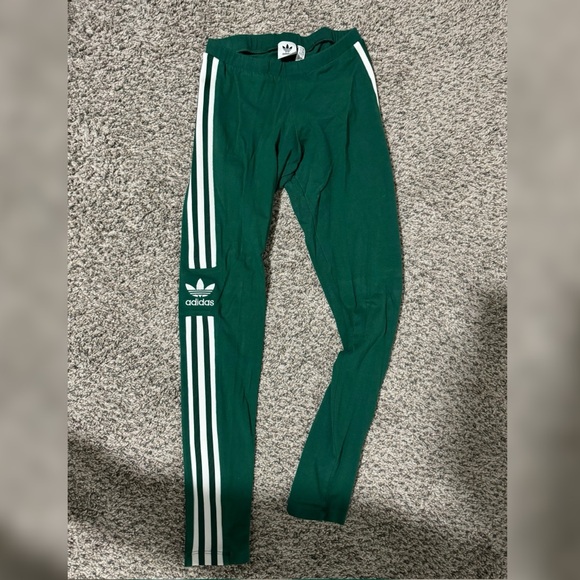 Adidas set - Picture 2 of 2